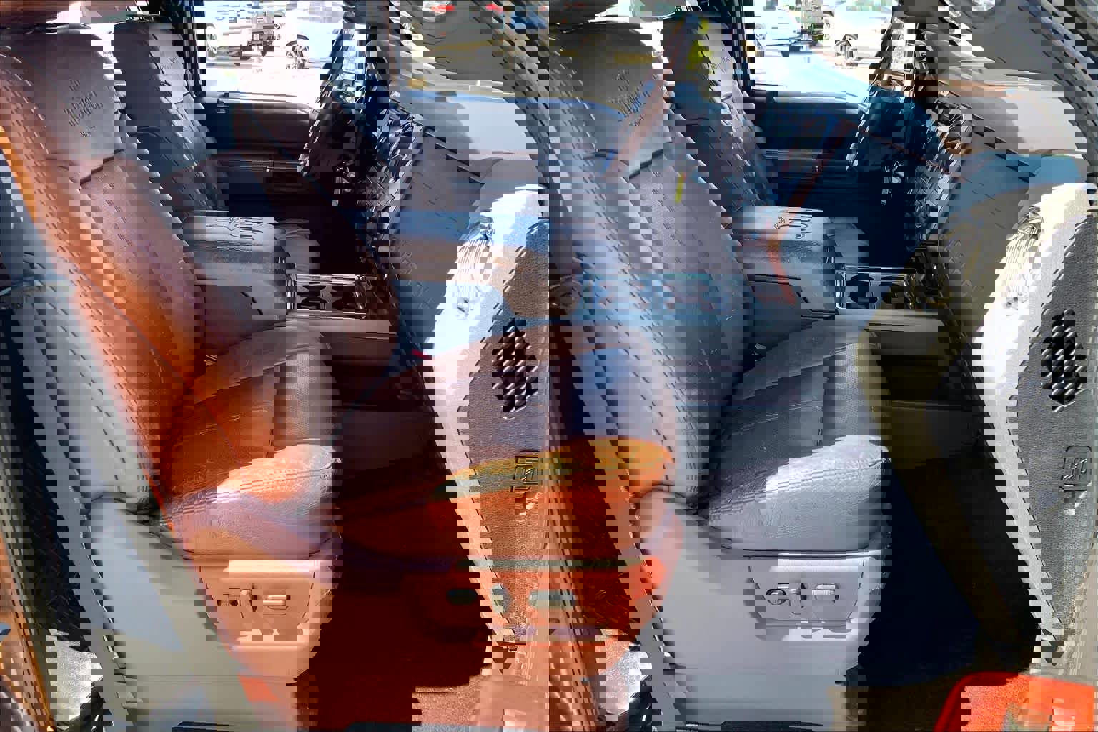 Used 2011 Ford F350 King Ranch w/ King Ranch w/Chrome Pkg image 8