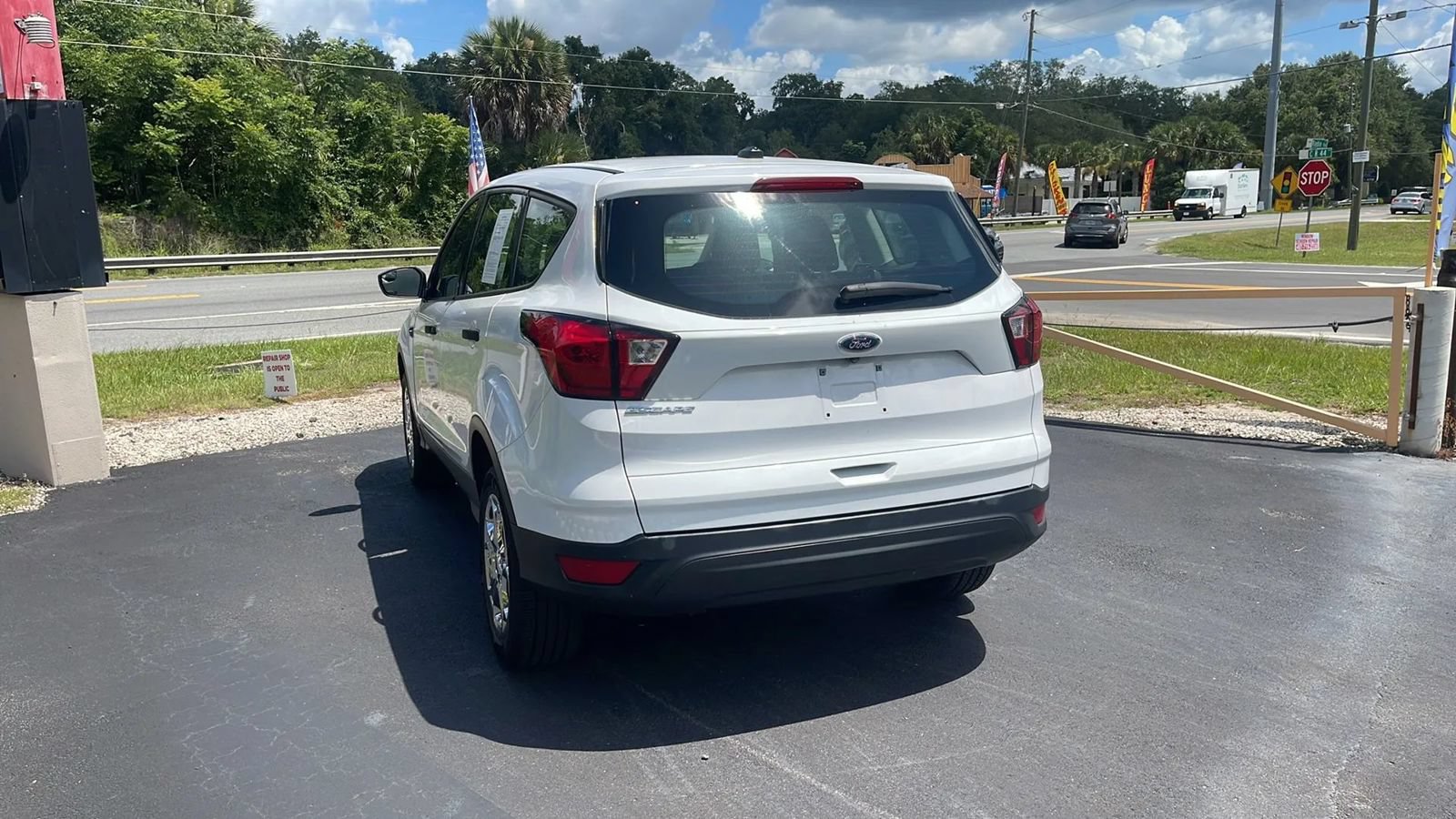 Used 2019 Ford Escape S FWD image 4
