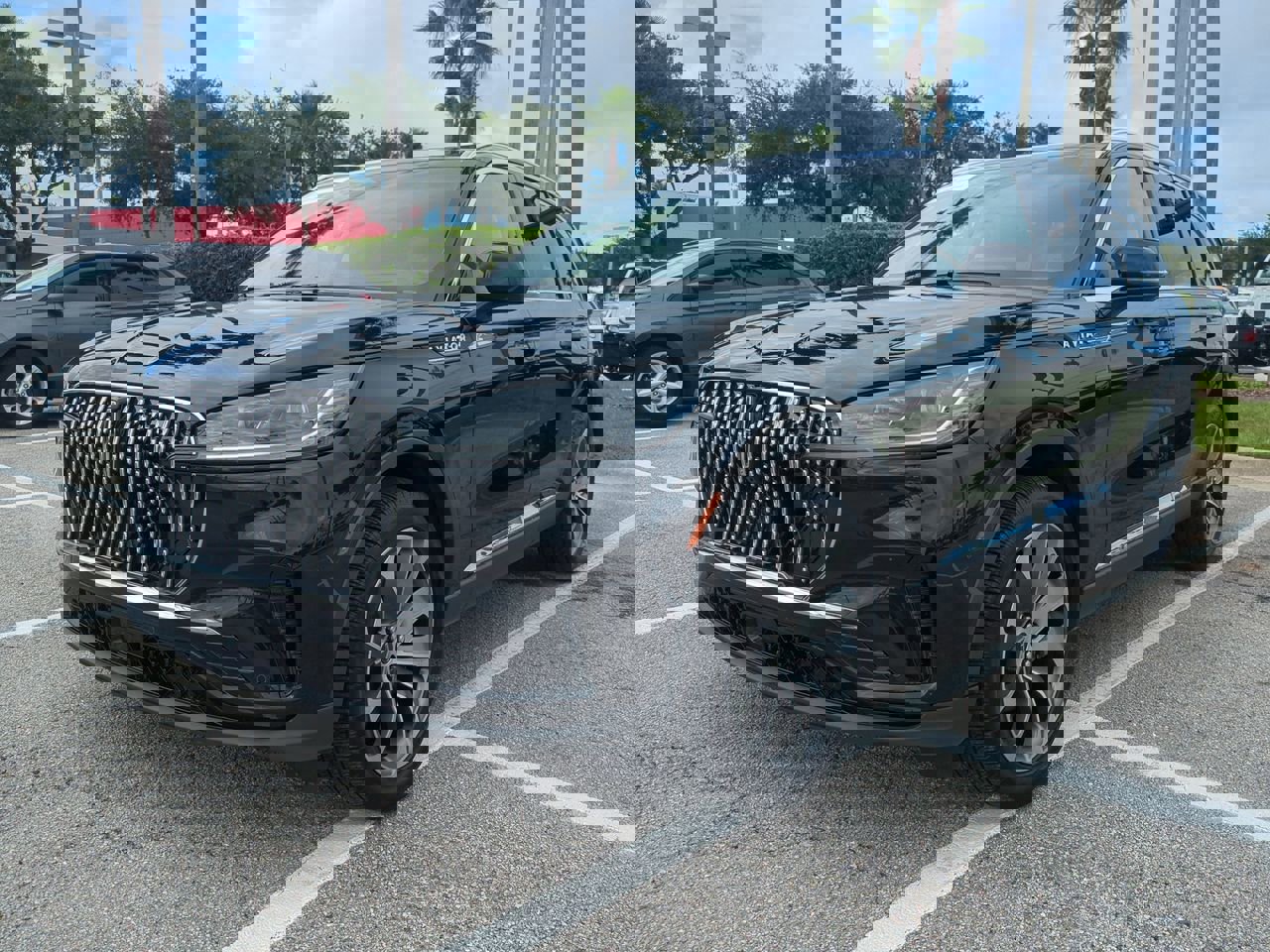 Certified 2025 Lincoln Aviator Reserve w/ Illumination Package image 8