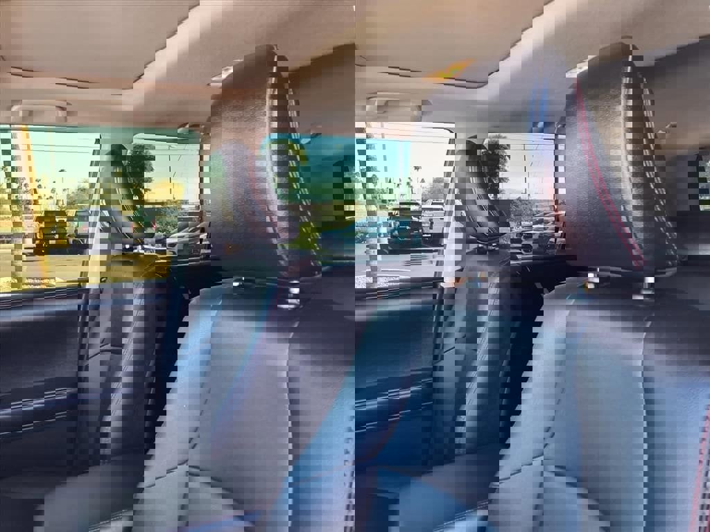 Used 2015 Toyota 4Runner image 26