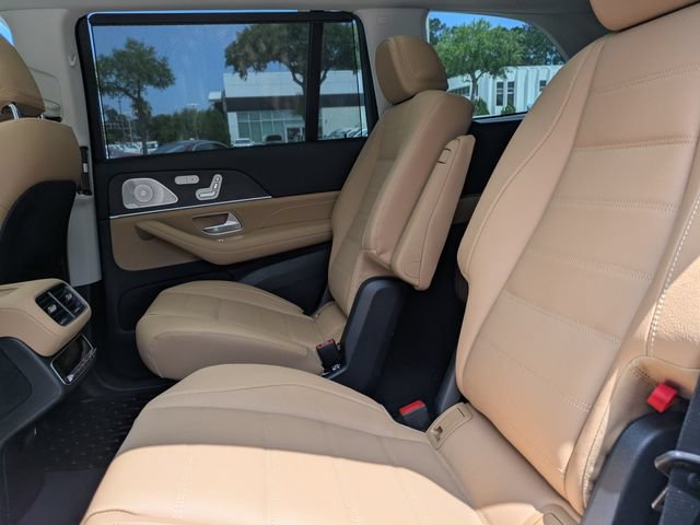 New 2026 Mercedes-Benz GLS 450 4MATIC image 17