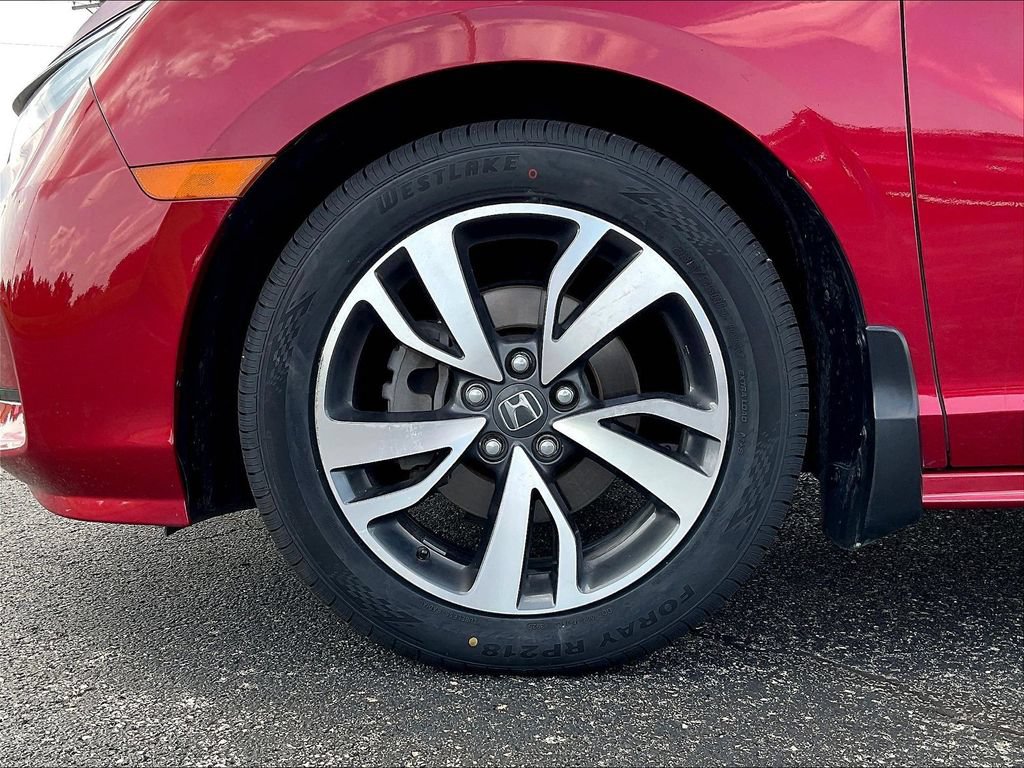 Certified 2022 Honda Odyssey Touring image 22