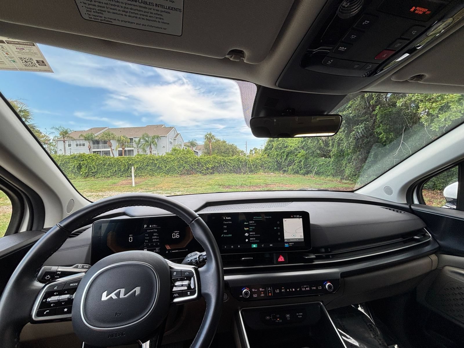 Used 2026 Kia Carnival FWD image 36