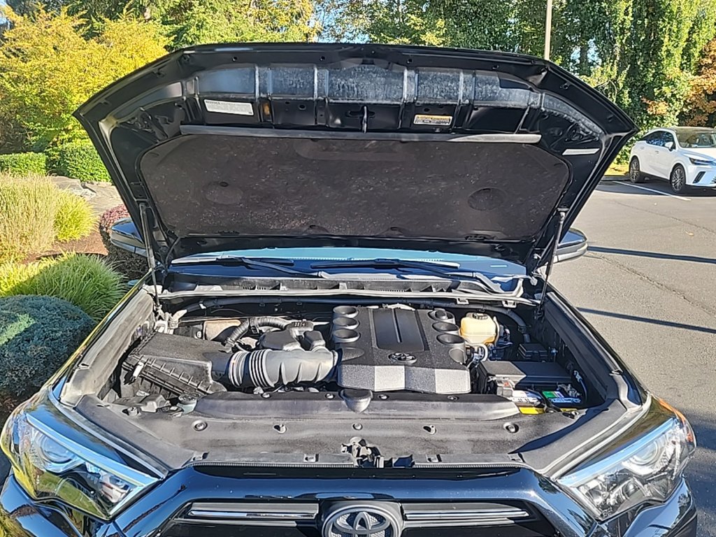 Used 2020 Toyota 4Runner Nightshade AWD/4WD image 29