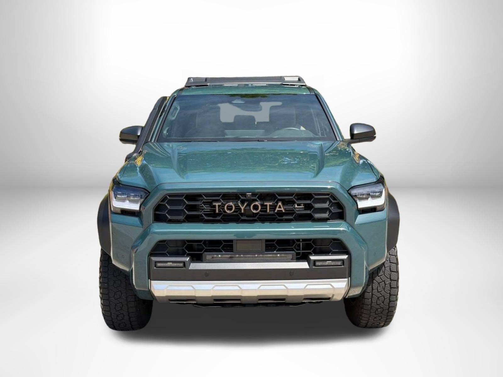 Used 2025 Toyota 4Runner Trailhunter AWD/4WD image 9