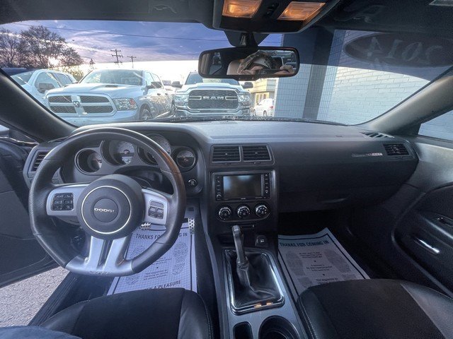 Used 2014 Dodge Challenger SRT8 Core w/ Satin Vapor Edition image 27