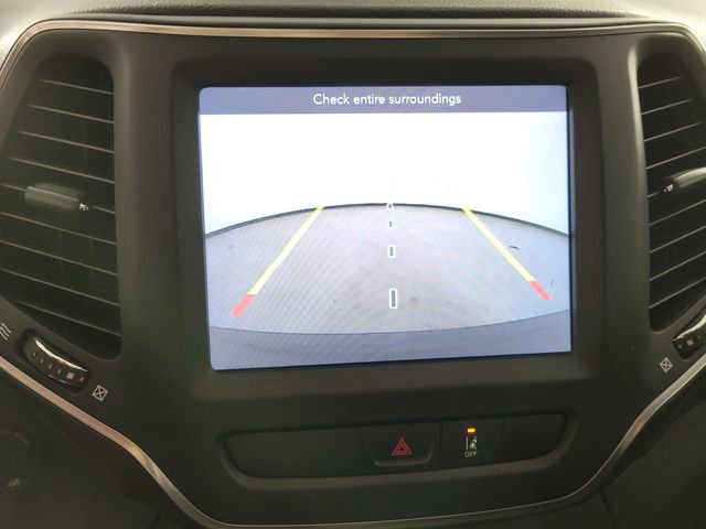 Used 2022 Jeep Cherokee Latitude AWD/4WD image 34