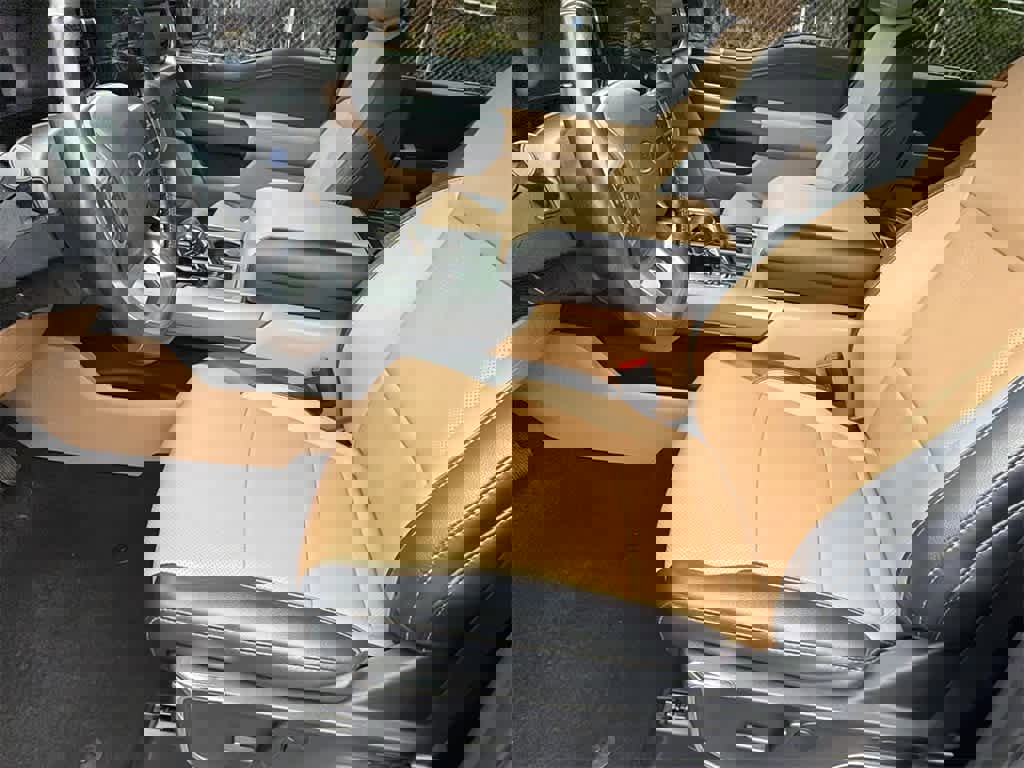 Used 2023 Ford F150 Lariat w/ Trailer Tow Package image 10