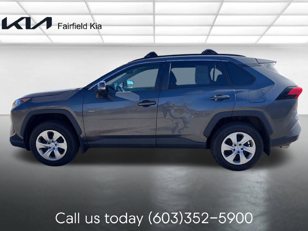 Used 2019 Toyota RAV4 LE w/ Carpet Mat Package AWD/4WD image 2