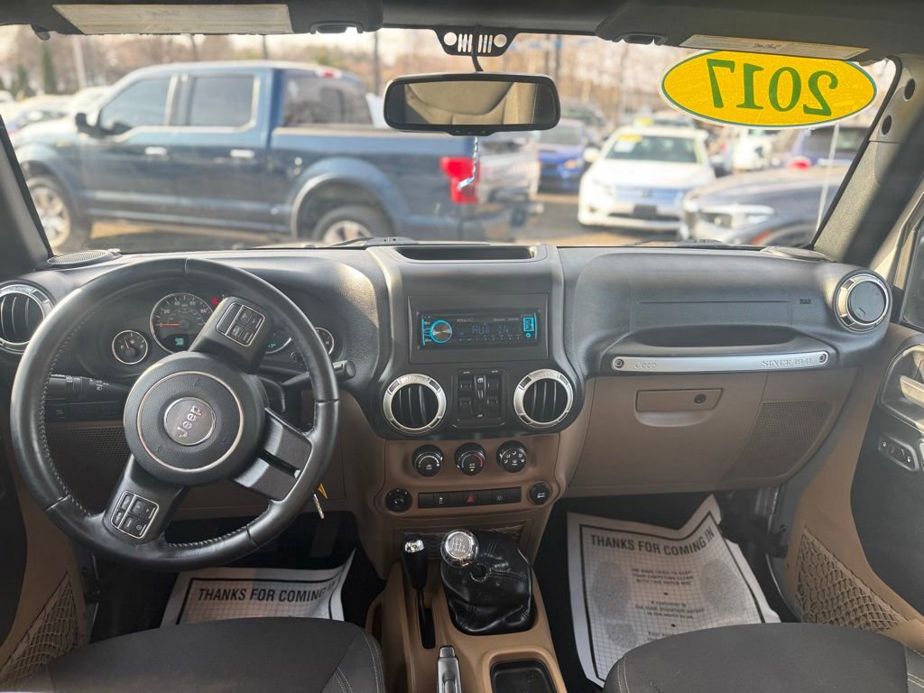 Used 2017 Jeep Wrangler Unlimited Rubicon w/ Connectivity Group image 30