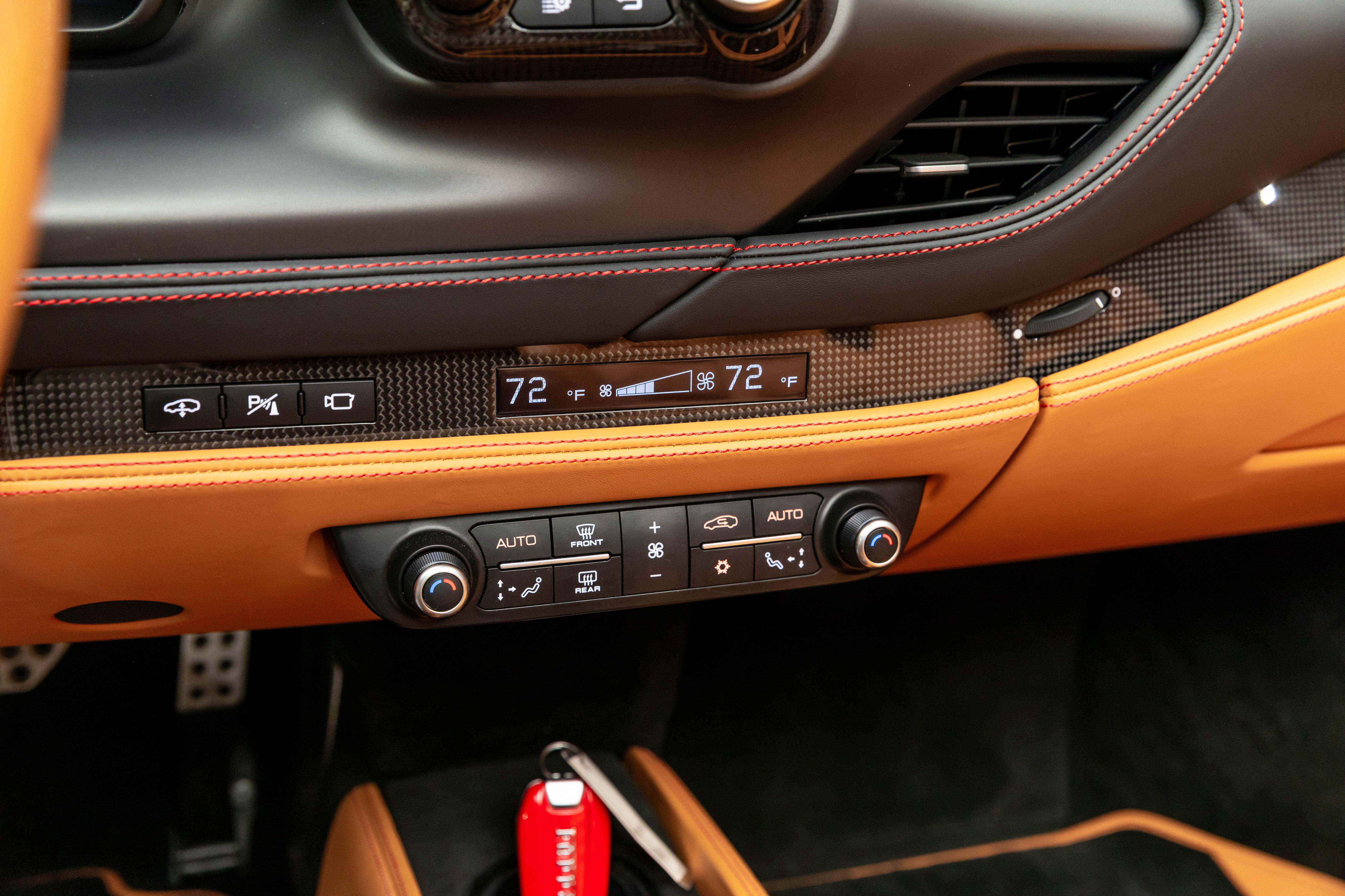 Certified 2022 Ferrari F8 Tributo image 33