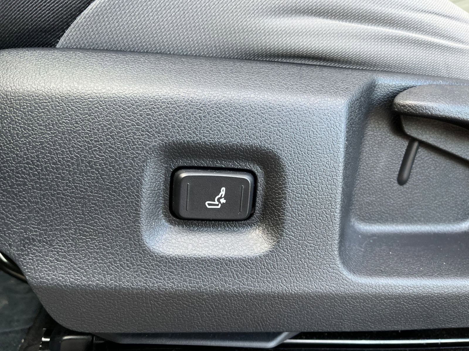 Used 2025 Toyota Tacoma TRD Off-Road image 24