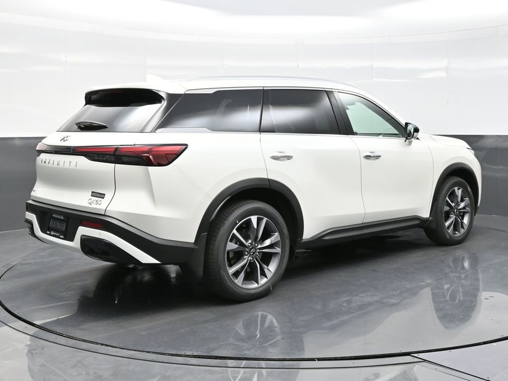 Certified 2025 INFINITI QX60 Luxe w/ Vision Package image 7