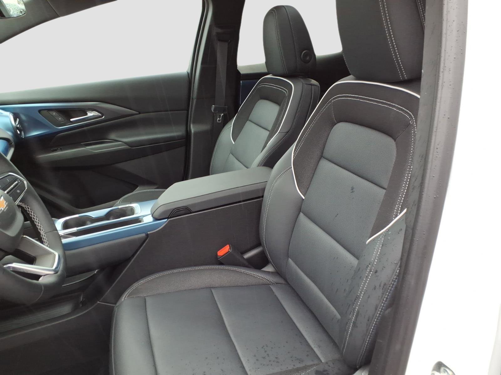 Used 2024 Chevrolet Equinox EV LT w/ Active Safety Package 3 image 13