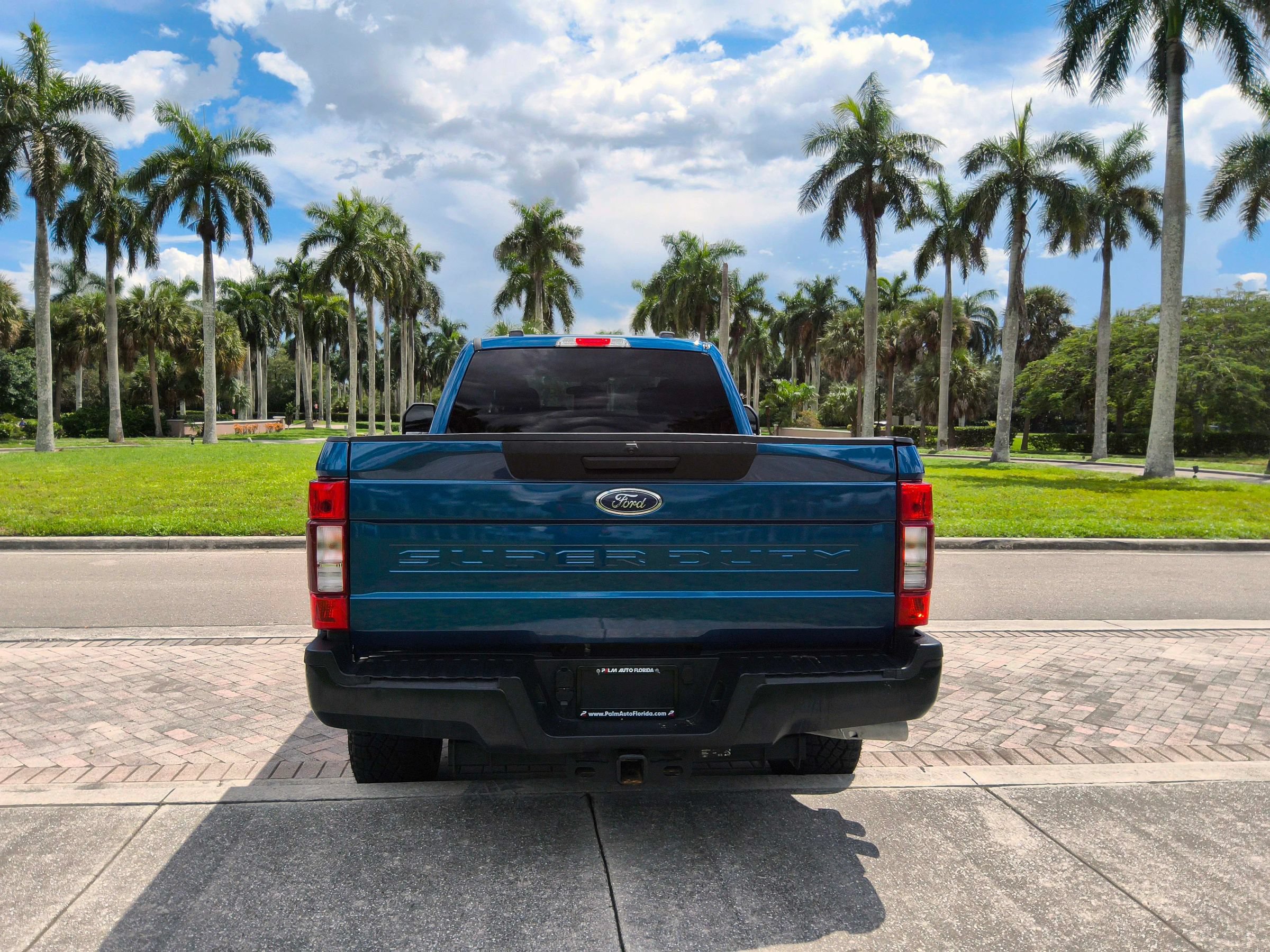 Used 2022 Ford F250 XL w/ Power Equipment Group AWD/4WD image 6