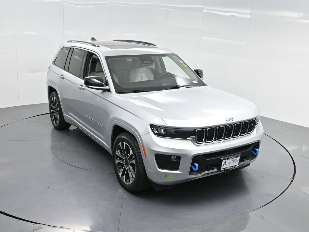 Used 2022 Jeep Grand Cherokee Overland w/ Advanced Protech Group III image 45
