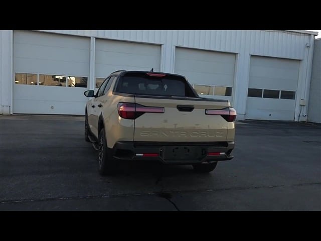 Used 2024 Hyundai Santa Cruz SEL w/ Activity Package AWD/4WD image 7
