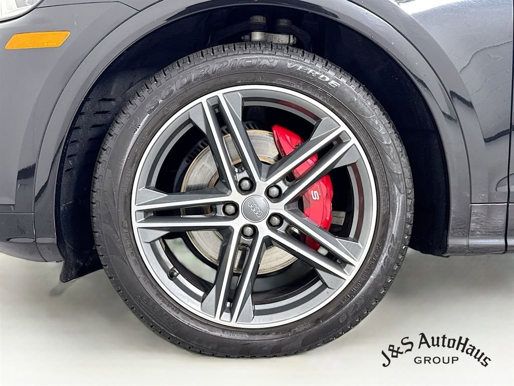 Used 2018 Audi SQ5 Premium Plus w/ S Sport Package image 38