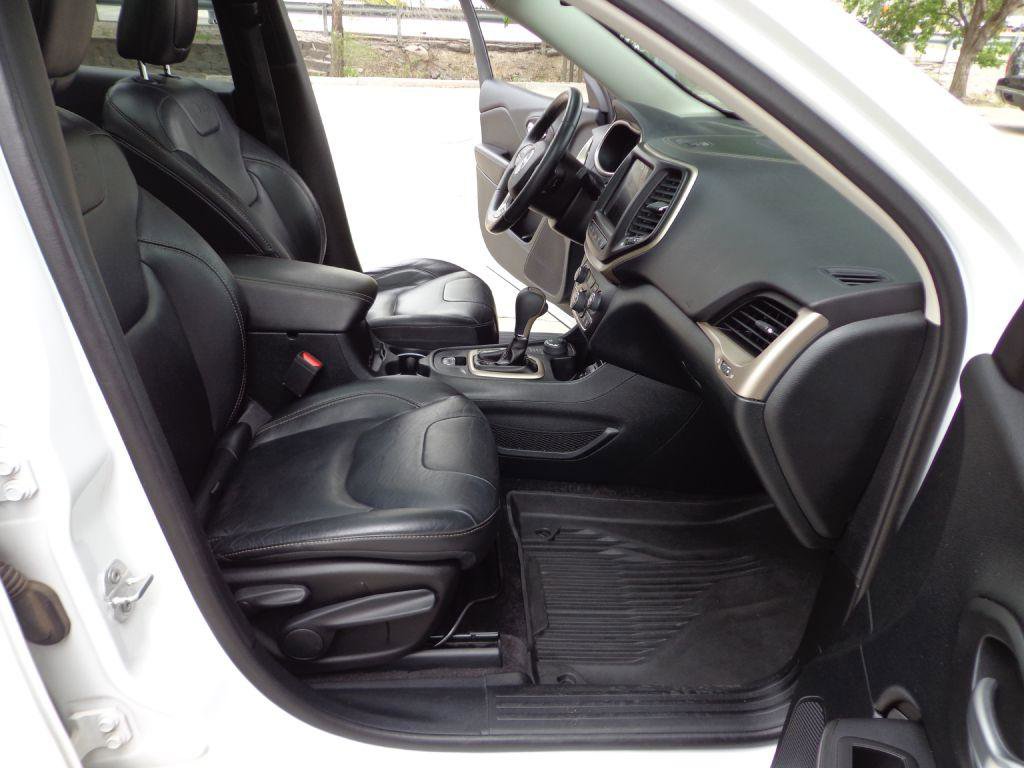 Used 2016 Jeep Cherokee High Altitude w/ Technology Group image 16
