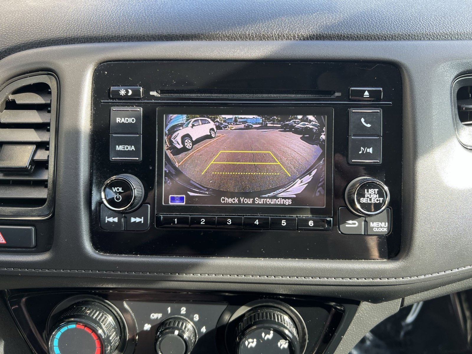 Used 2022 Honda HR-V LX image 18