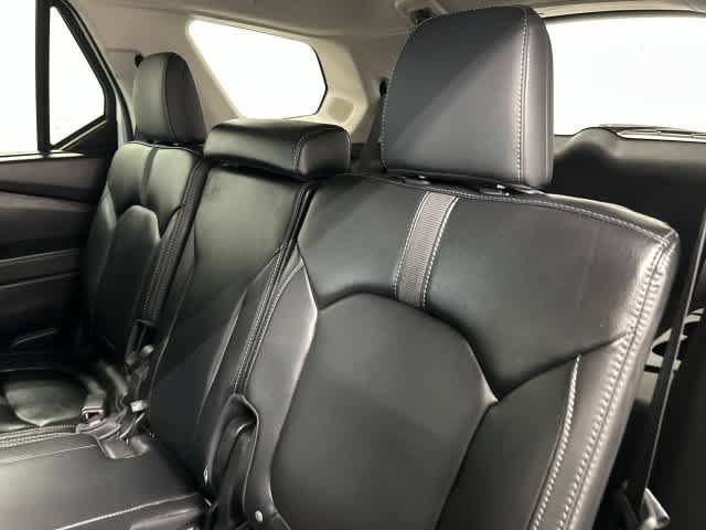 Certified 2025 Honda Pilot Touring image 14