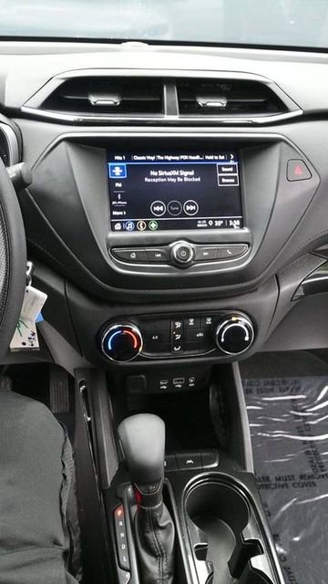Used 2023 Chevrolet TrailBlazer LS image 19