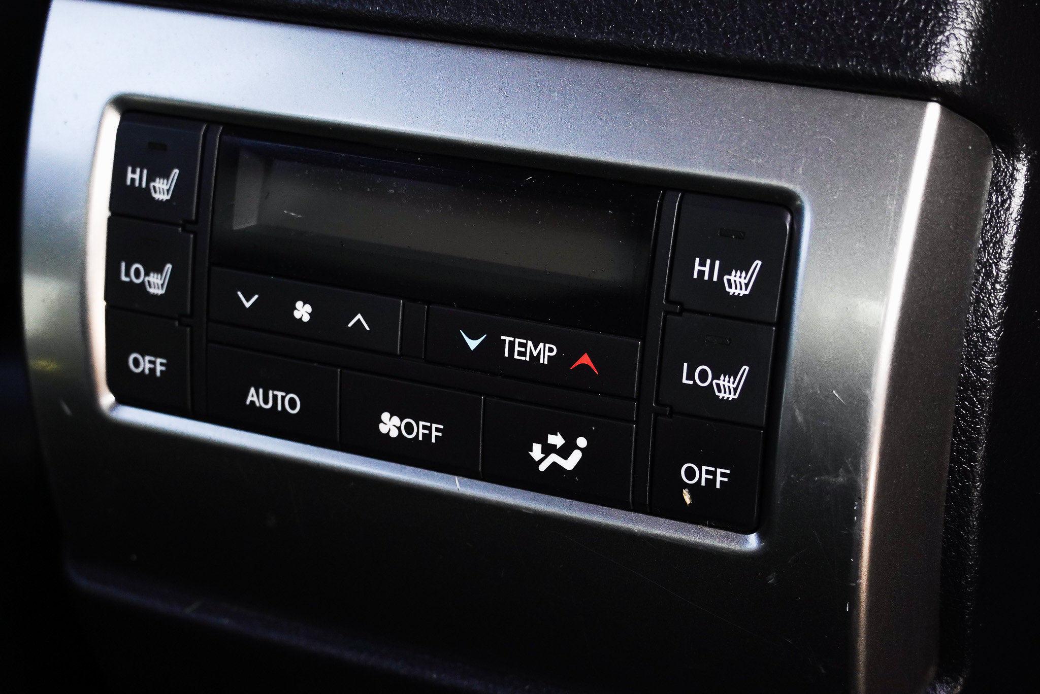 Used 2023 Lexus GX 460 Premium w/ Accessory Package AWD/4WD image 31