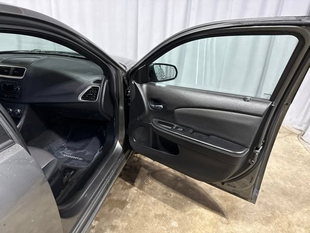 Used 2012 Dodge Avenger SXT FWD image 24
