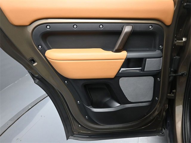 Used 2024 Land Rover Defender 130 X image 23