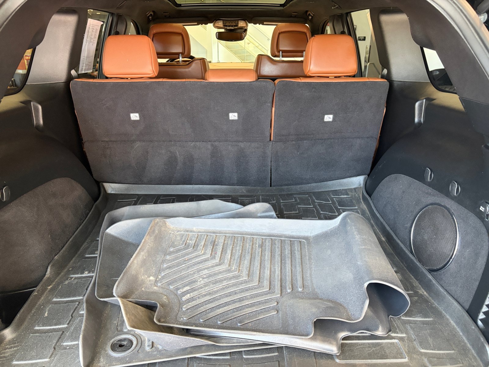 Used 2018 Jeep Grand Cherokee Summit AWD/4WD image 33