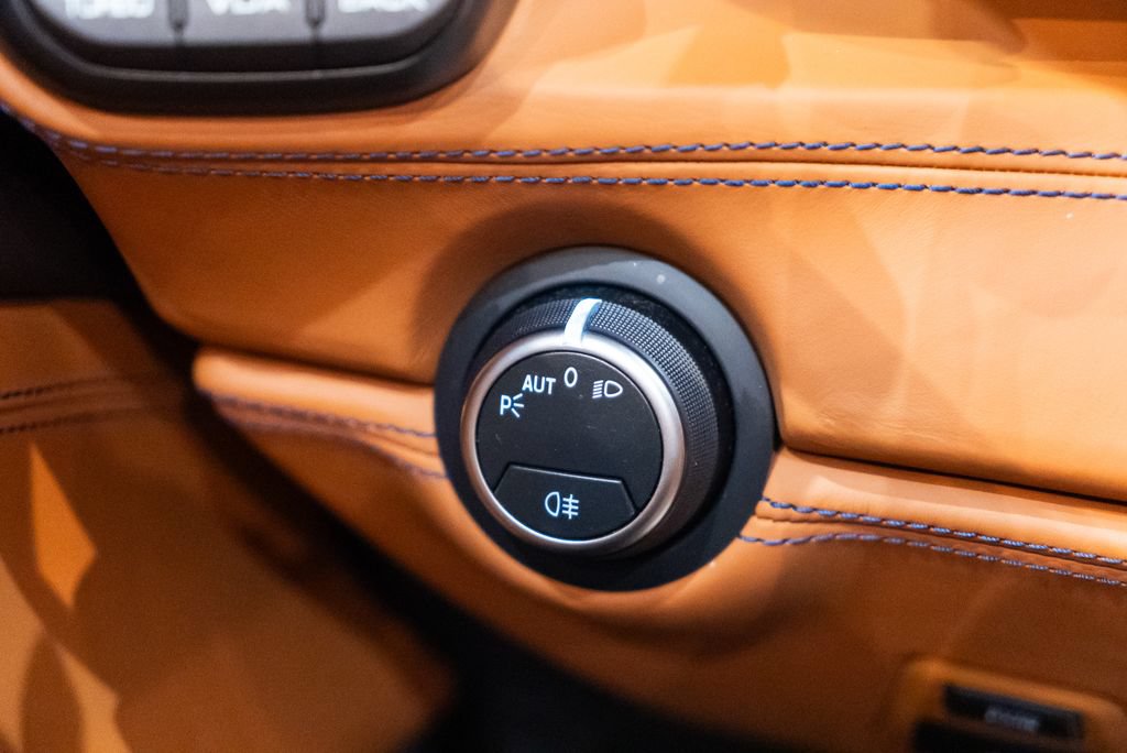 Used 2018 Ferrari 488 Spider RWD image 35