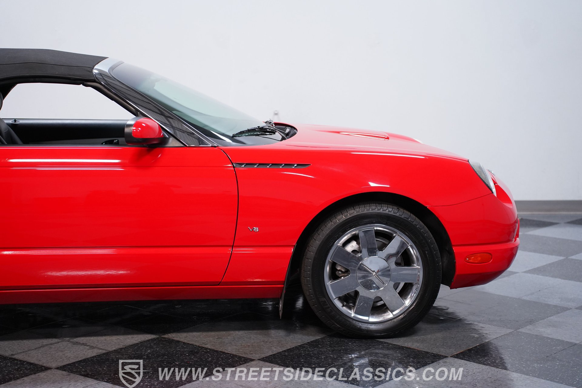 Used 2003 Ford Thunderbird RWD image 24