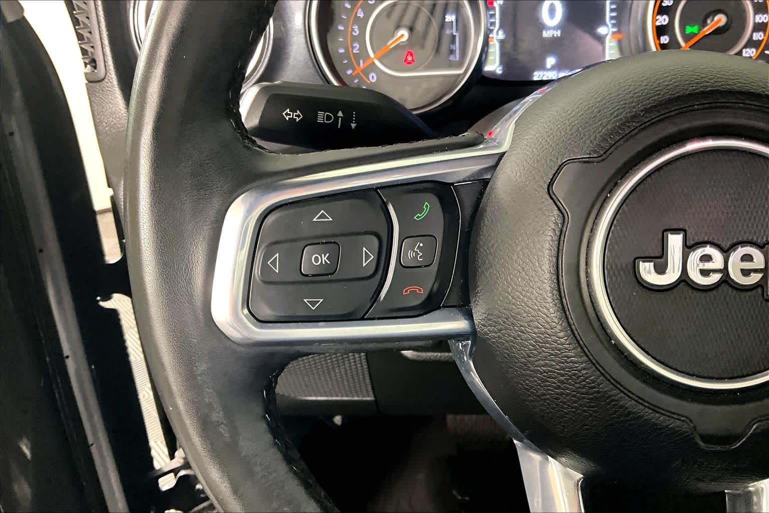Used 2023 Jeep Wrangler Unlimited Sahara AWD/4WD image 22