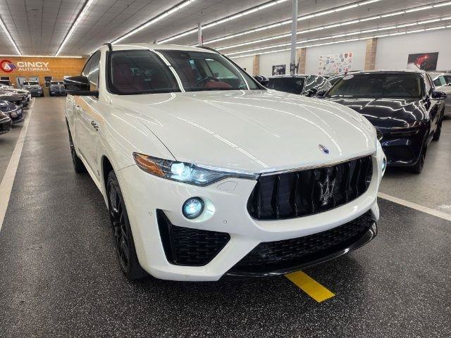 Used 2019 Maserati Levante S GranSport AWD/4WD image 4