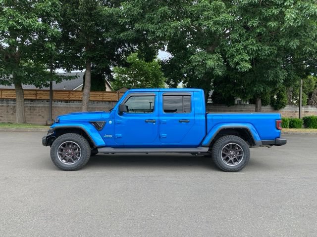 Used 2022 Jeep Gladiator Overland w/ Popular Equipment Package AWD/4WD image 2