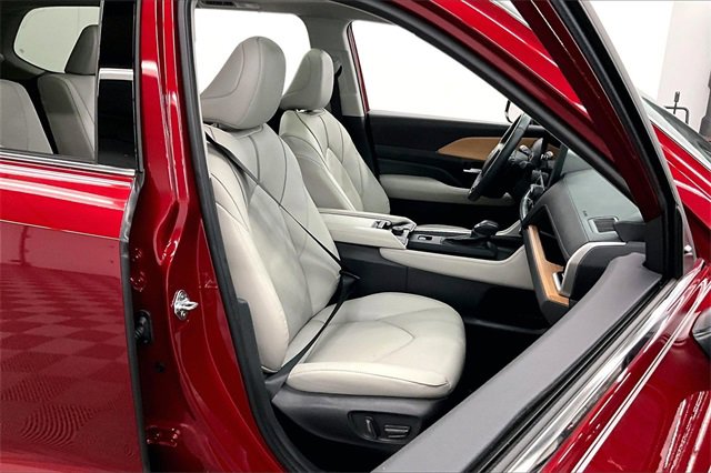 Used 2024 Toyota Grand Highlander Platinum image 7