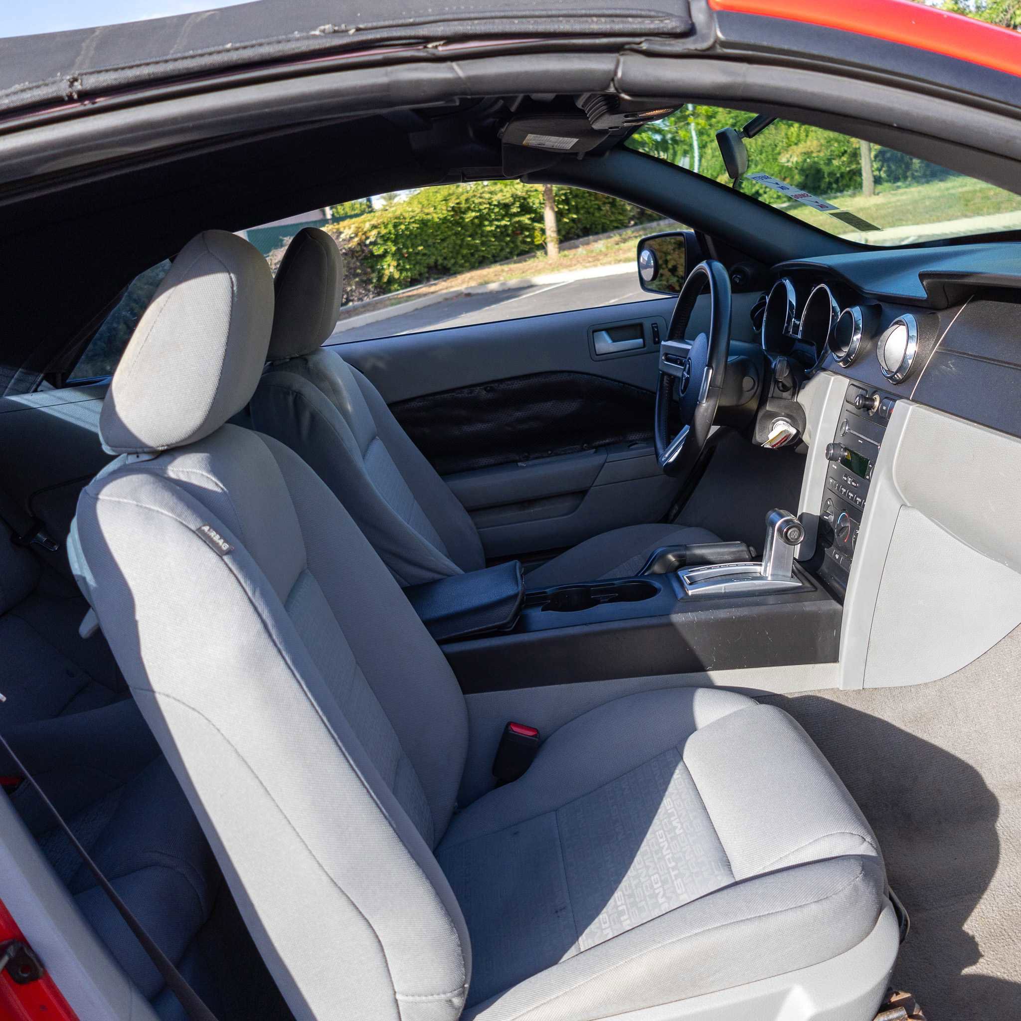 Used 2009 Ford Mustang Premium image 18