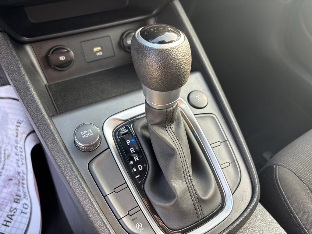 Used 2022 Hyundai Kona SEL AWD/4WD image 27