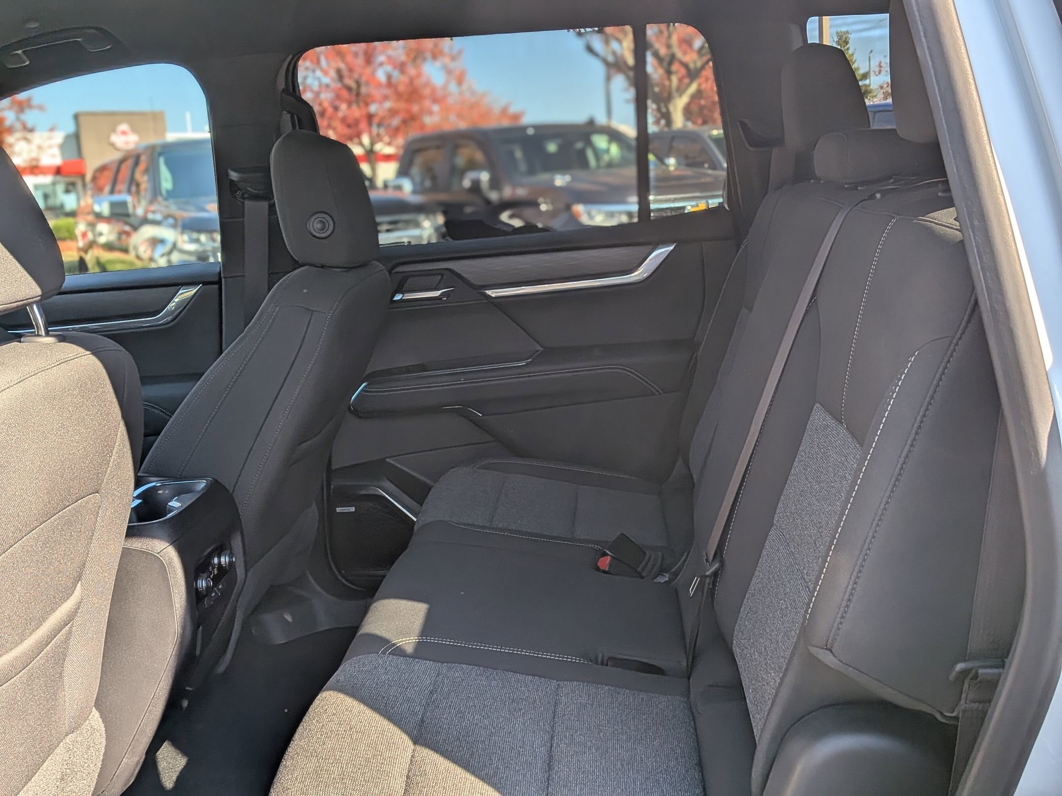 Certified 2025 GMC Acadia Elevation image 32