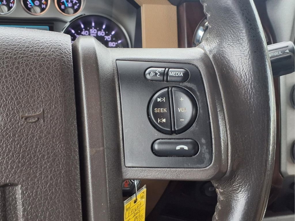 Used 2015 Ford F250 Lariat w/ Lariat Interior Package AWD/4WD image 13
