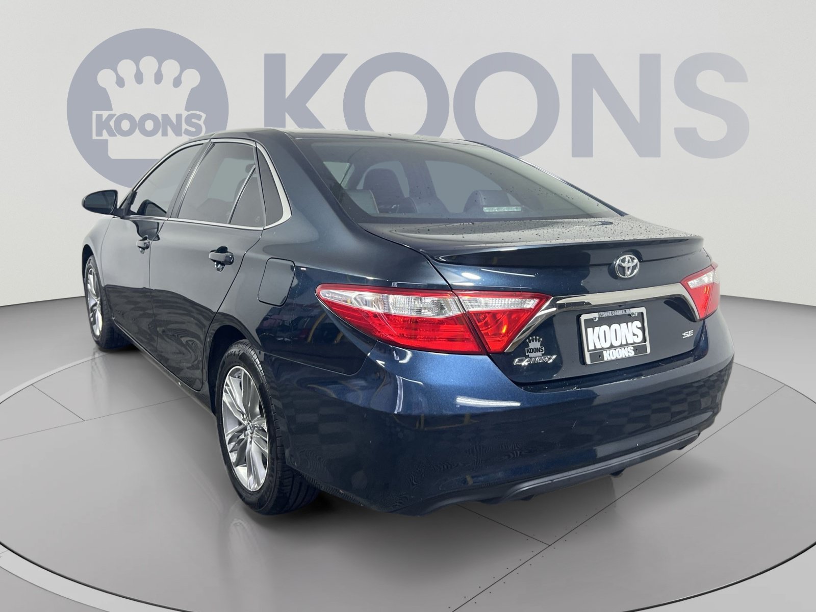 Used 2016 Toyota Camry SE FWD image 4
