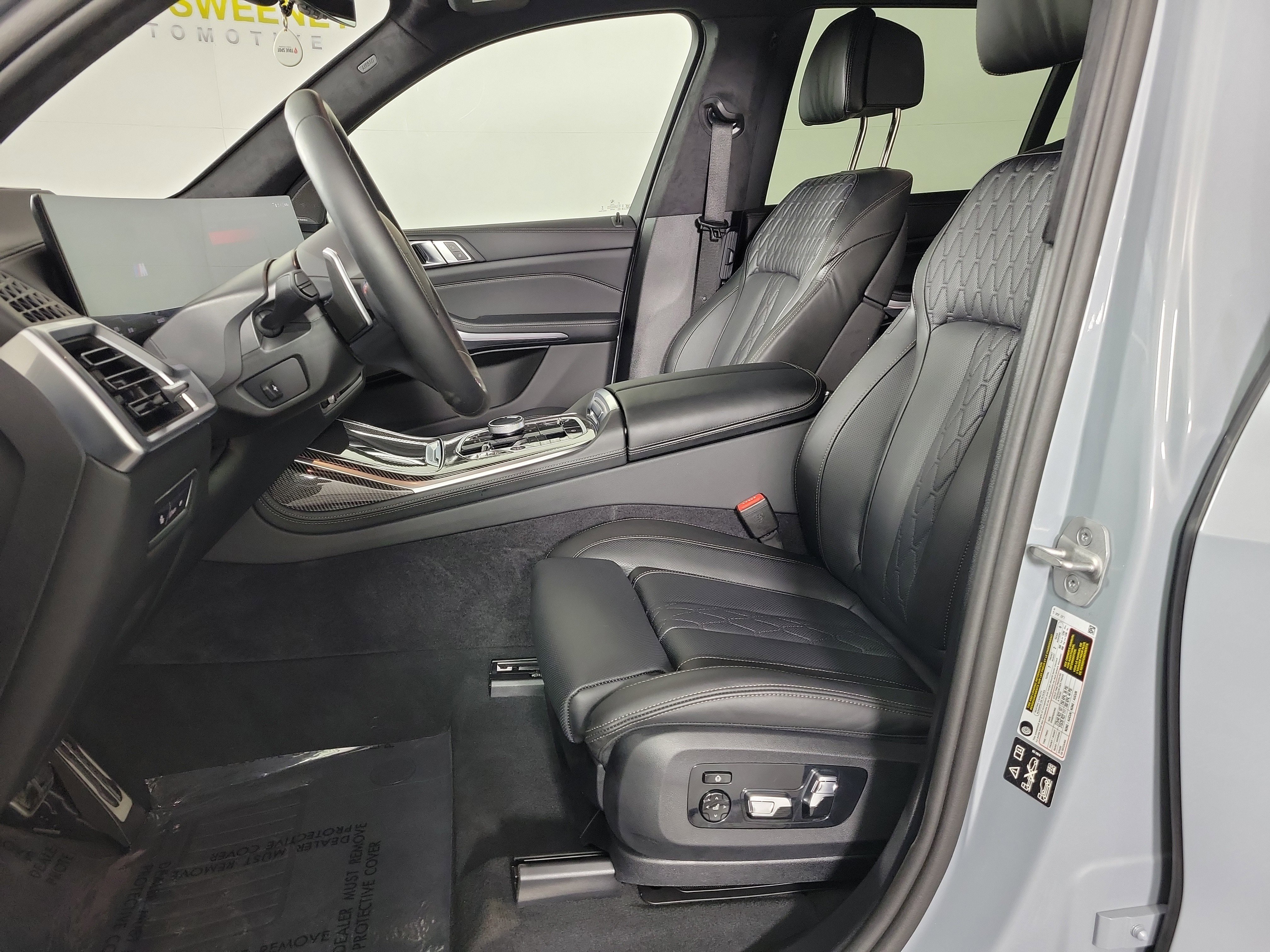 Certified 2026 BMW X7 M60i image 9