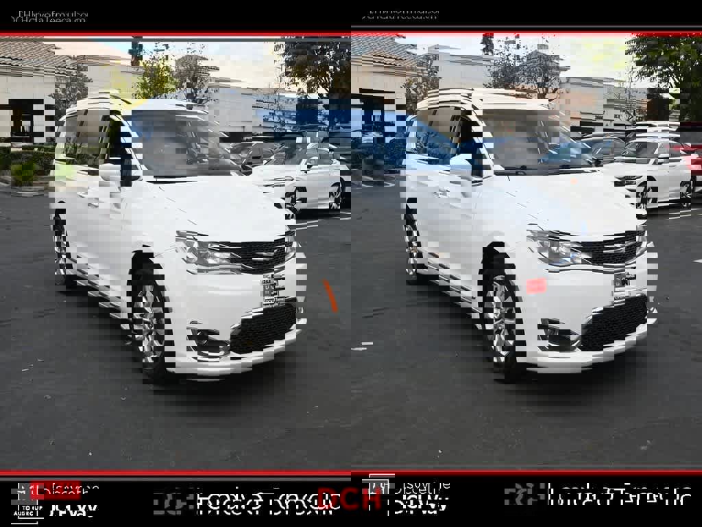 Used 2018 Chrysler Pacifica Touring-L image 3