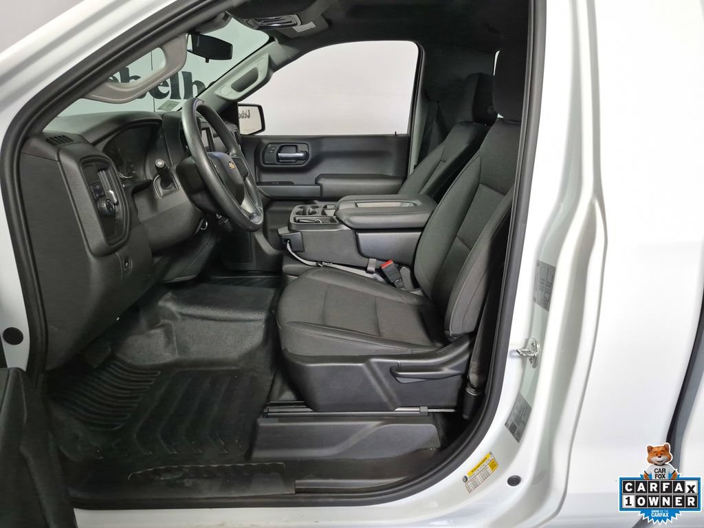 Certified 2025 Chevrolet Silverado 1500 W/T RWD image 9