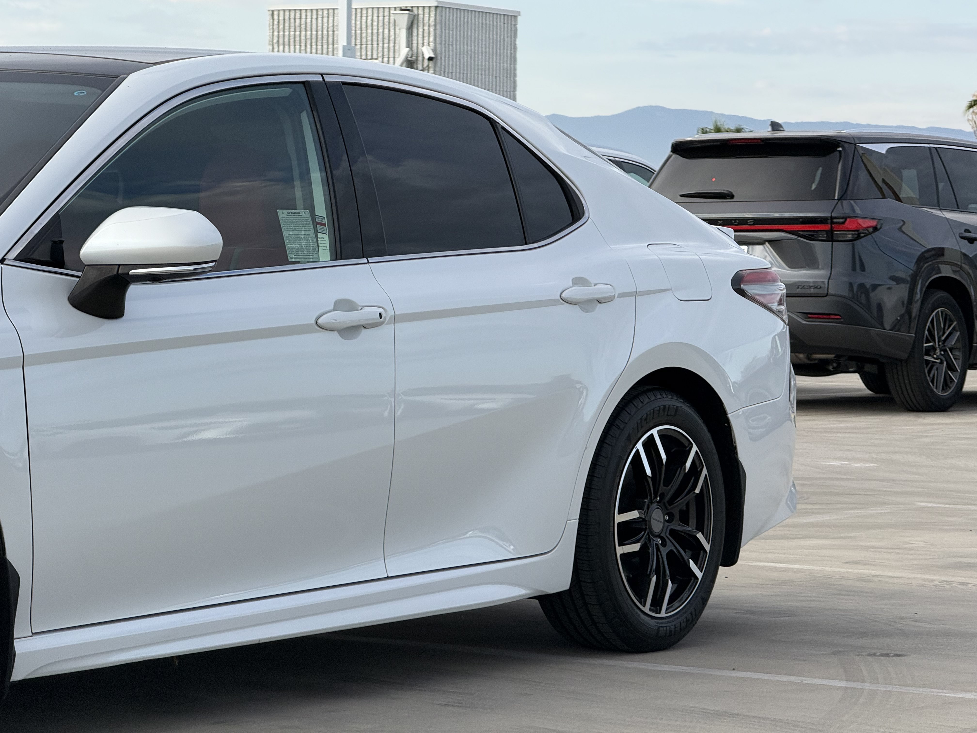 Used 2019 Toyota Camry XSE w/ Driver Assist Package FWD image 9