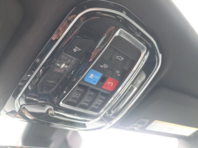 Used 2024 Jeep Grand Cherokee Overland w/ Adv Protech Group III image 36