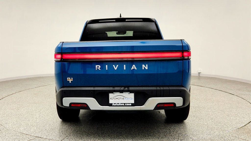 Used 2023 Rivian R1T Adventure image 6