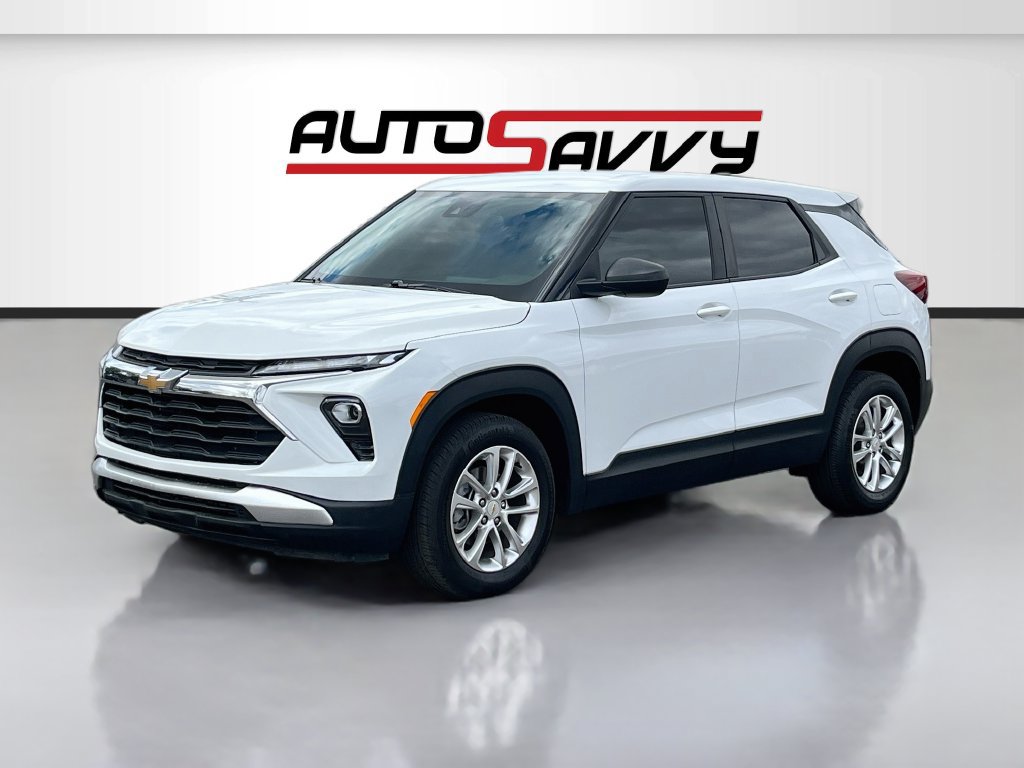 Used 2025 Chevrolet TrailBlazer LS w/ LS Convenience Package FWD image 3