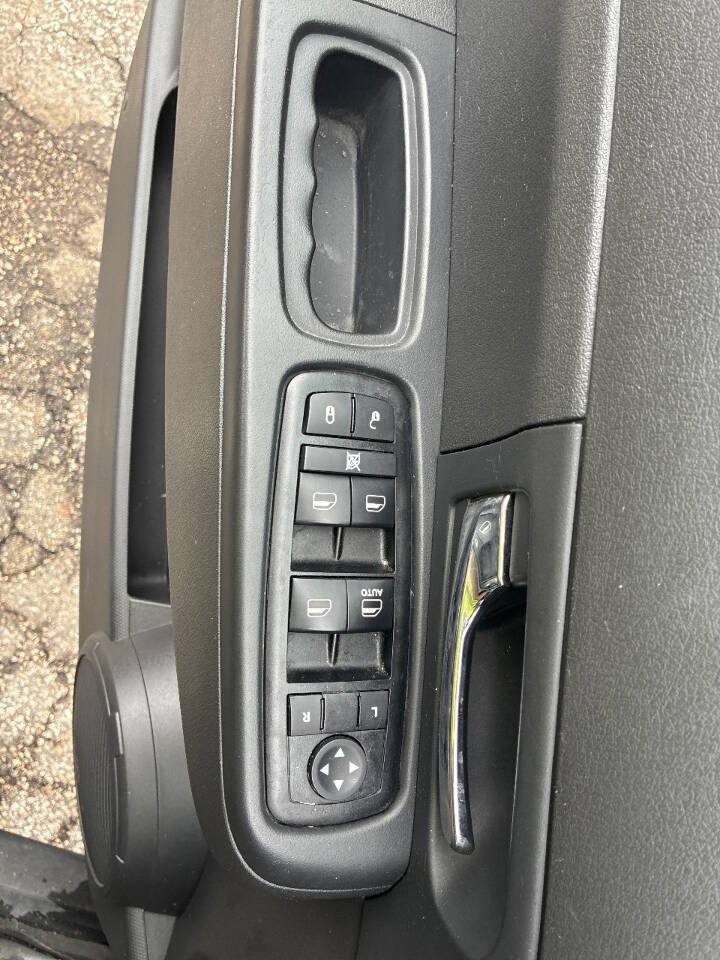 Used 2012 Jeep Liberty Sport w/ Popular Equipment Group AWD/4WD image 17