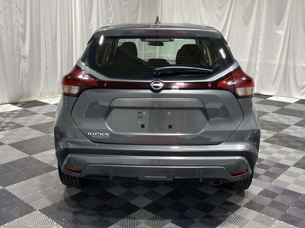 Used 2024 Nissan Kicks S FWD image 3